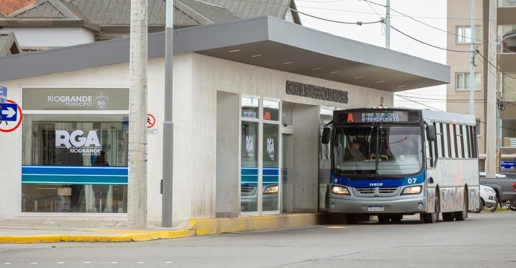Se restablece el servicio de colectivos en Río Grande y Ushuaia ...